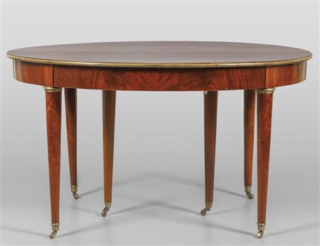 Tavolo da pranzo allungabile di forma ovale in 