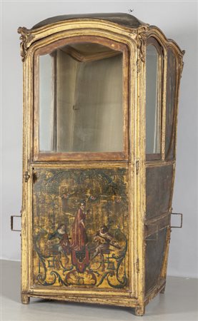 Portantina Luigi XV in legno intagliato e dorato 
