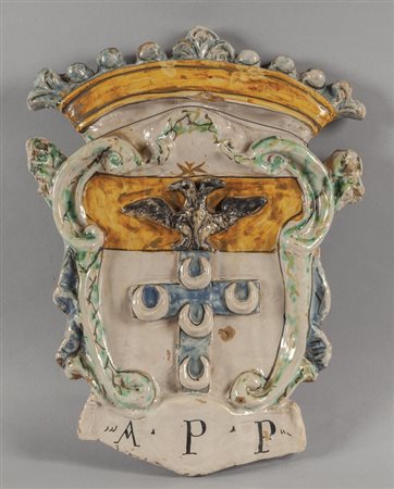Stemma in maiolica policroma con l'aquila 