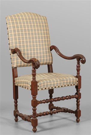 Poltrona a rocchetto Luigi XIV in noce, Genova 