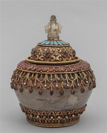 Scatola in cristallo di rocca con decorazioni in 