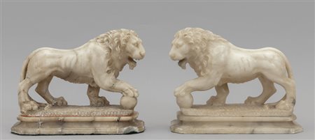 Coppia di leoni in alabastro 
