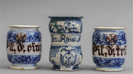 Coppia di albarelli, Faenza sec.XVIII (h.cm.9,5) 