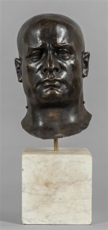 Testa di Mussolini, bronzo a patina scura, 