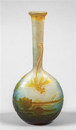 Bottiglia a collo alto in vetro lavorato 