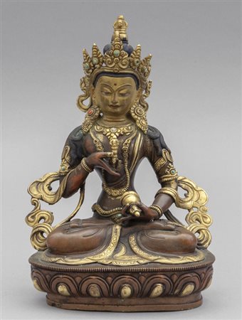 Divinità orientale in bronzo secolo XX<br>h.cm.21