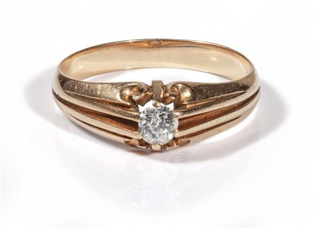 Anello in oro rosa con incastonato diamante 