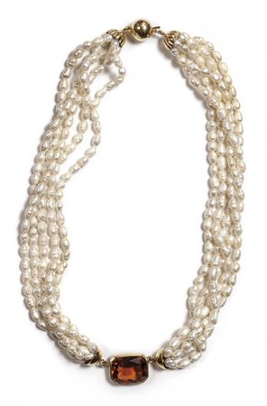 Torsade composta da cinque fili di perle d'acqua 