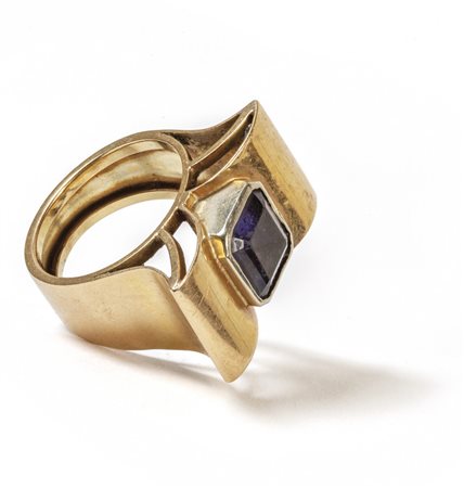 Anello in oro giallo epoca anni '40 con 