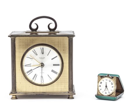 Lotto composto da un piccolo orologio/sveglia da 