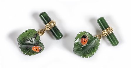 Gemelli in oro giallo portanti giade verdi 