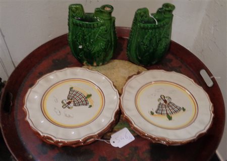 Coppia di versatoi in terracotta smaltata 