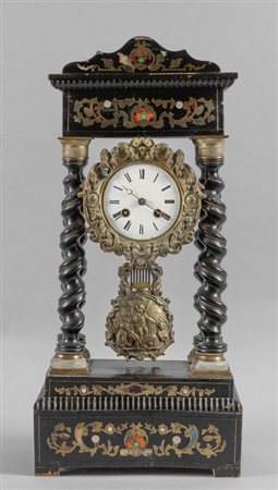 Pendolo Carlo X in legno ebanizzato con 