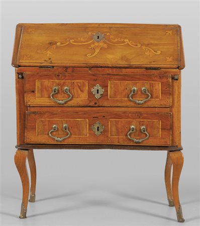 Piccola ribalta Luigi XIV in noce intarsiato, 