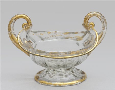 Centrotavola con manici in vetro decorato in 