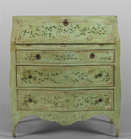 Ribalta in stile Luigi XIV a tre cassetti laccata 