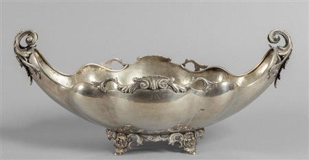 Centrotavola Liberty in argento finemente 