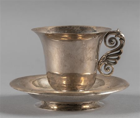 Tazza Carlo X in argento con piattino<br>h.cm.10, 