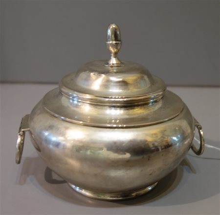 Zuccheriera in argento con interno in 