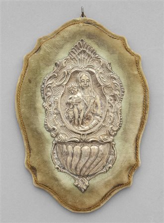 Acquasantiera in argento, cornicetta Luigi XV in 