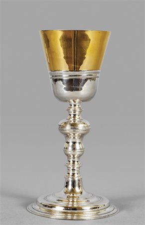 Calice in argento, fusto a rocchetto con coppa in 