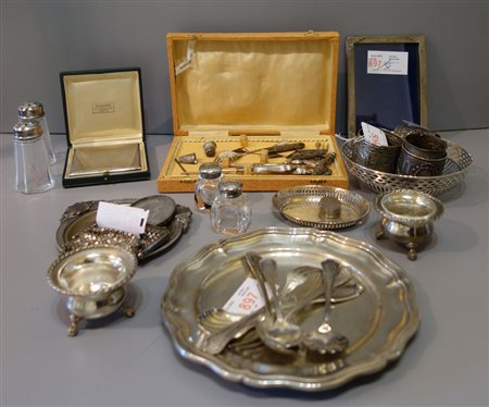 Vari oggetti in argento