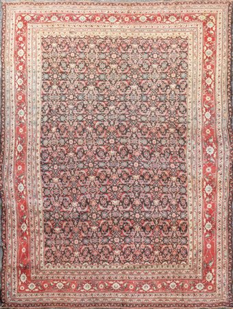 Grande tappeto con cornice a fondo 