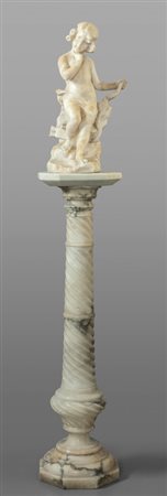 Amore, scultura in alabastro poggiante sulla sua 