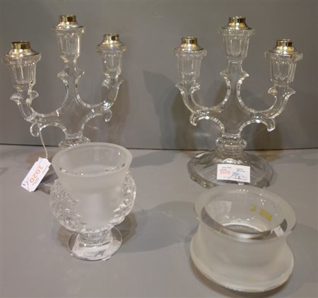 Coppia di candelabri in cristallo a tre luci e 