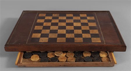 Gioco della dama da tavolo in legno, II metà 