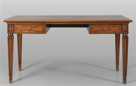 Scrivania in stile Luigi XVI, due cassetti nella 