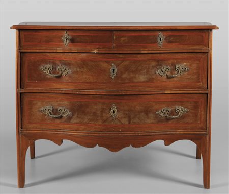 Cassettone Luigi XIV in noce a due cassetti più 