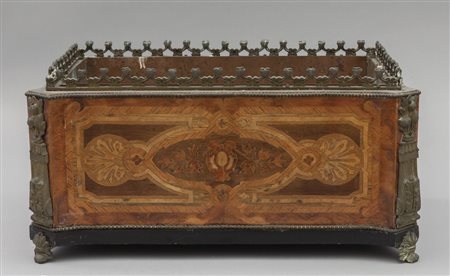 Fioriera Napoleone III in legno finemente 