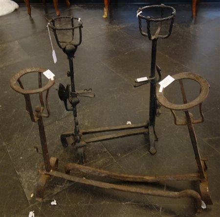 Quattro antichi alari in ferro battuto