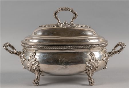 Zuppiera in argento con 