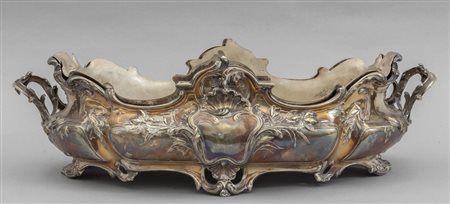 Grande fioriera Liberty in argento finemente 