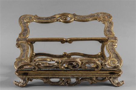 Leggio Luigi XIV in legno intagliato e dorato a 