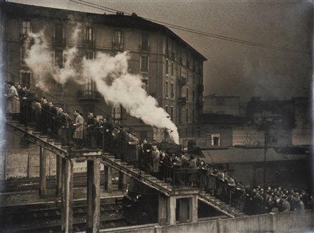 Mario De Biasi (1923-2013)  - Stazione di Porta Romana, 1955