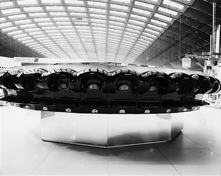 Gianni Berengo Gardin (1930)  - Salon des Nouvelles Technologies, years 1970