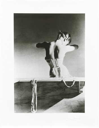 Horst P. Horst
Weissenfels (Germania) 1906 - Palm Beach (Florida) 1999
Mainbocher Corset, Parigi, 1939