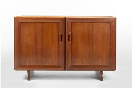 Franco Albini Mobile contenitore a due ante modello "MB15". Esecuzione Poggi, Pa