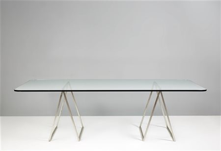 Lino Sabattini Tavolo. Bregnano, anni '80. Piano in cristallo di forte spessore