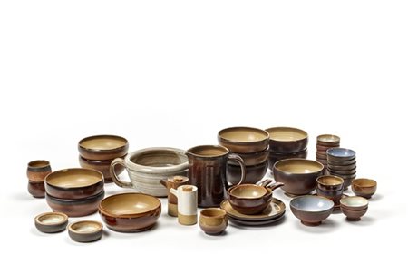 Manifattura Ceramica Arcore Parti di diversi servizi composto da una brocca, un