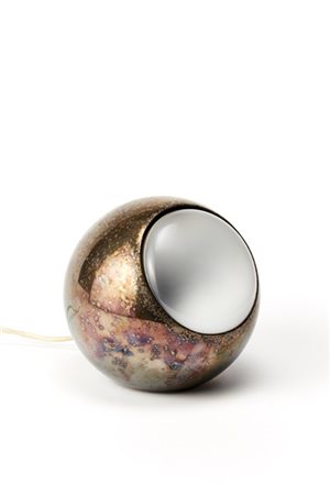 Lino Sabattini Lampada da tavolo sferica in ottone argentato. Bregnano, anni '80