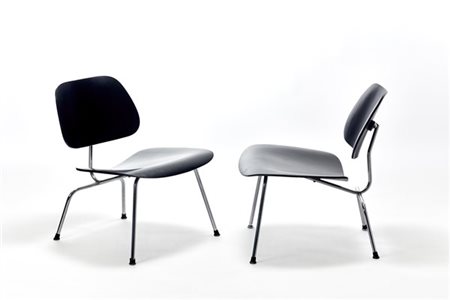 Charles Eames (1907-1978) e Ray Eames (1912-1988) Coppia di sedie modello "LCM L