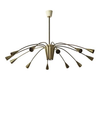 Lampada a sospensione a dodici braccia in ottone e metallo laccato bianco. Ital