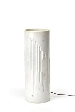 Nerone e Patuzzi Cilindro luminoso C8 105 LC. Forme e Superfici – Sezione Arreda