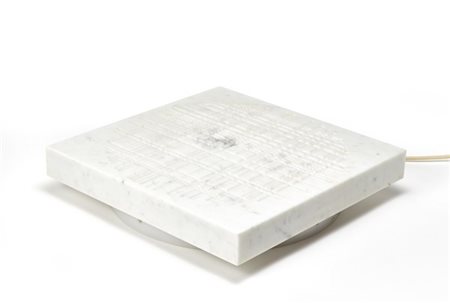 Nerone e Patuzzi Parallelepipedo luminoso C9 105 LP. Forme e Superfici – Sezione