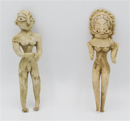 DUE STATUETTE VALLE DELL'INDO DATAZIONE: IV-III millennio a.C. MATERIA E...