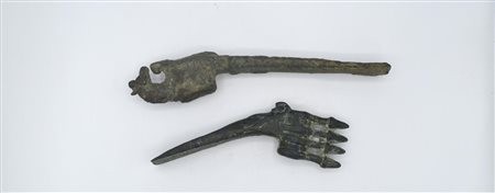 DUE ASCE LURISTAN DATAZIONE: VII-VII sec. a. C. MATERIA E TECNICA: bronzo...